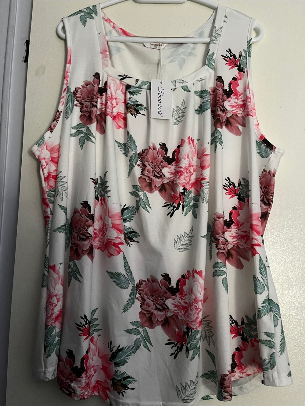 Blouse, floral w/cream base